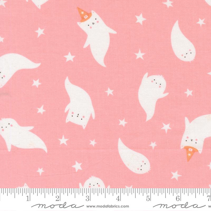 Moda -Purrs and Boos- Fabric