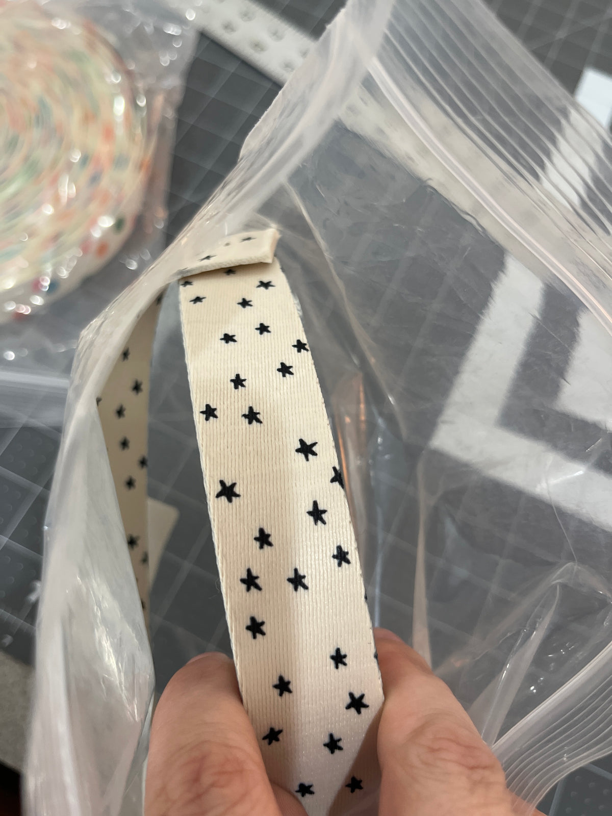WEBBING 1/4 YARD- 1"-Alexia Abegg- Mini Starry- Black