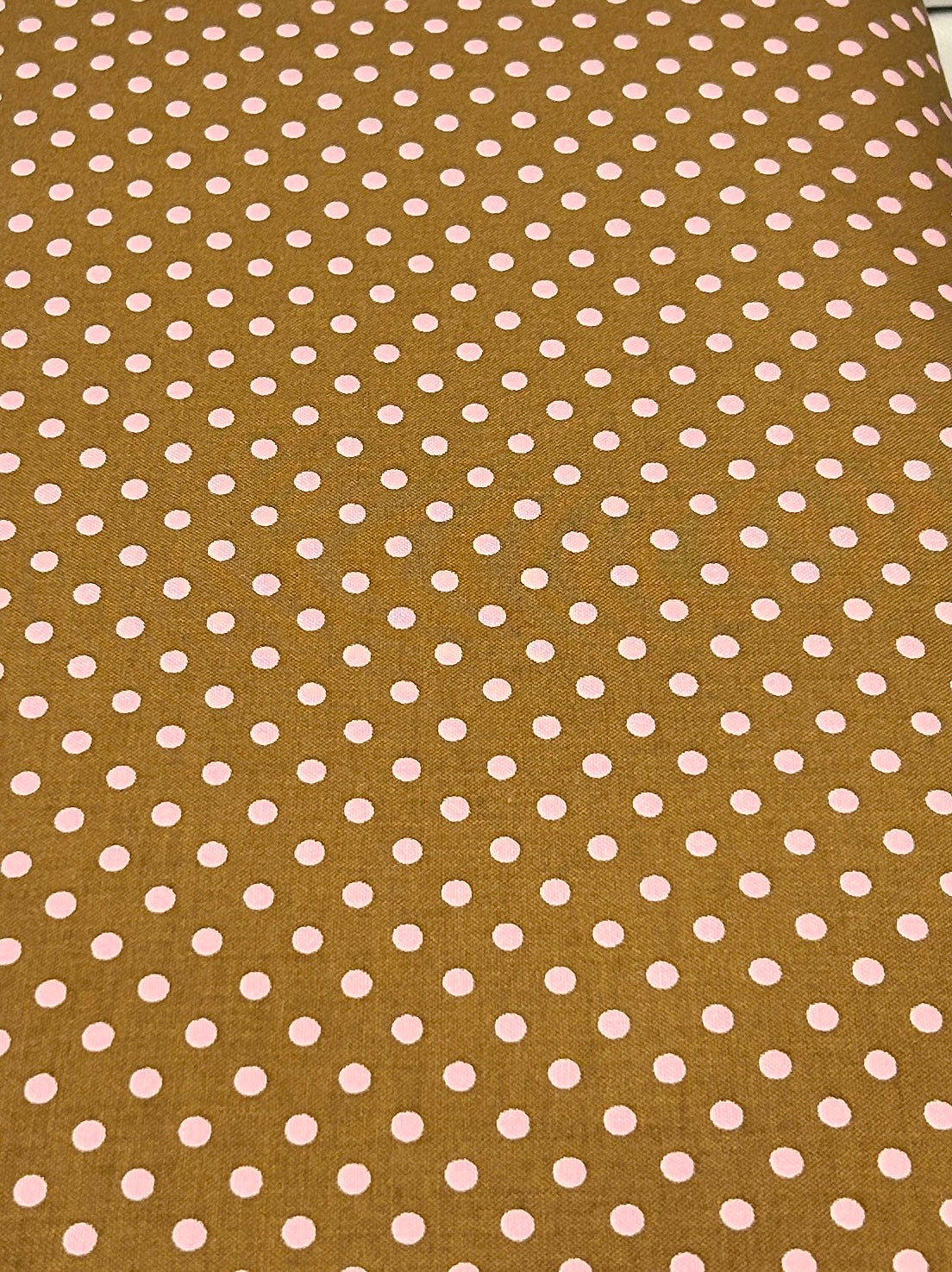 Robert Kaufman - Dots-A-Lot Brown/Pink 1/4 yard